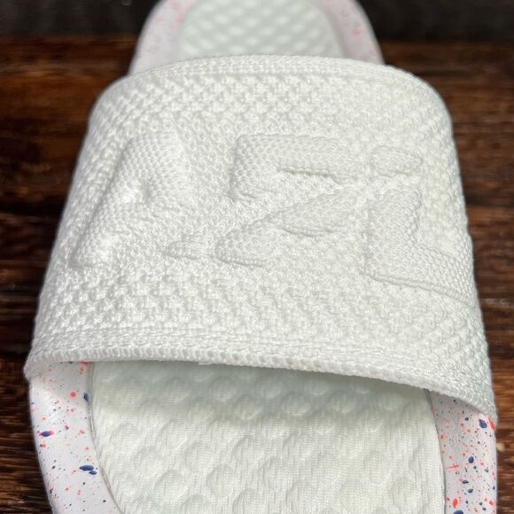 APL Big Logo TechLoom Slide Sandal in White/Impulse Red/Blue Haze.🤍💙 Size 5. N - Picture 10 of 16
